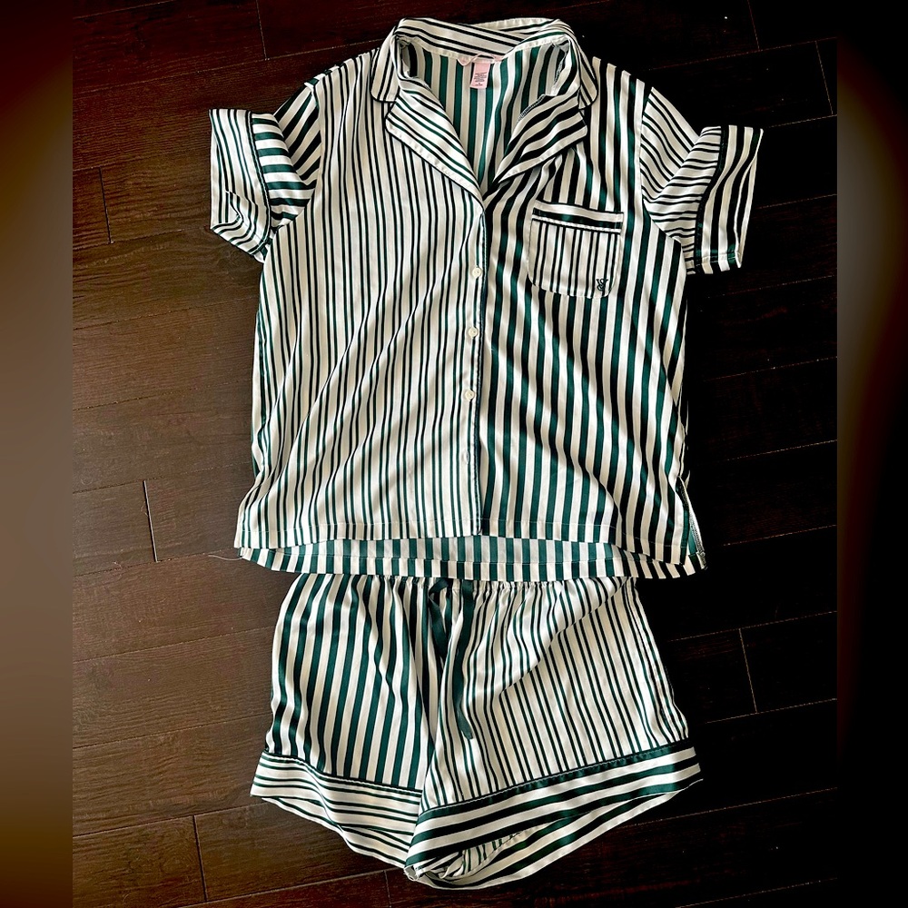 Victoria’s Secret Matching Pajama Set